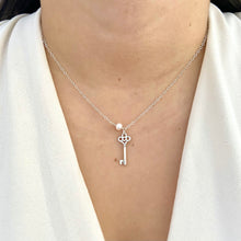Cargar imagen en el visor de la galería, Mi Collar Llave Perlado