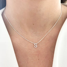 Cargar imagen en el visor de la galería, Mi Collar Pave Inicial