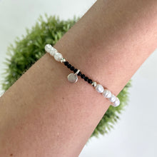 Cargar imagen en el visor de la galería, Mi Pulsera Perlada Ajustable Ónix