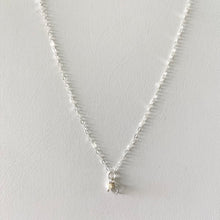 Cargar imagen en el visor de la galería, Mi Collar Silueta de Amor
