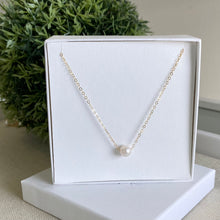 Cargar imagen en el visor de la galería, Mi Collar Perla Solitaria GF