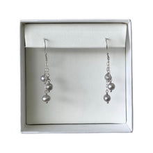 Cargar imagen en el visor de la galería, Mi Arete Perlado Gris