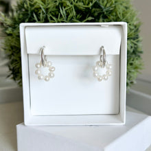 Cargar imagen en el visor de la galería, Mi Arete Hoop on Hoops Perla Redonda