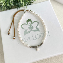 Cargar imagen en el visor de la galería, Mi Pulsera Perlada Ajustable Pirita