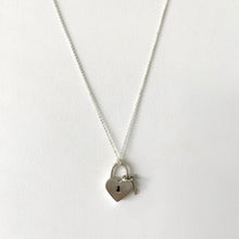 Cargar imagen en el visor de la galería, Mi Collar Llave De Mi Corazón