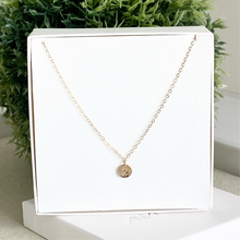 Cargar imagen en el visor de la galería, Mi Collar Dije Personalizado GF