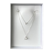 Cargar imagen en el visor de la galería, Mi Collar Corazón Silueta Droopy