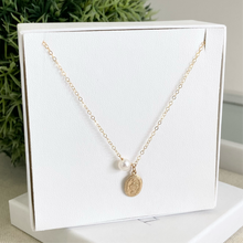 Cargar imagen en el visor de la galería, Mi Collar Virgen Perlado GF