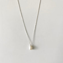 Cargar imagen en el visor de la galería, Mi Collar Perla Ovalada