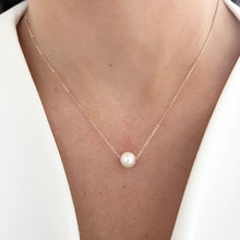 Cargar imagen en el visor de la galería, Mi Collar Rose Perla Solitaria GF