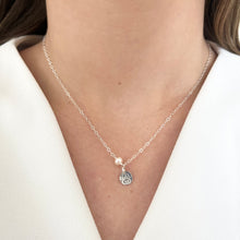 Cargar imagen en el visor de la galería, Mi Collar Huella Estampada