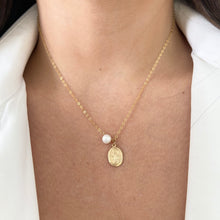 Cargar imagen en el visor de la galería, Mi Collar Virgen Perlado GF