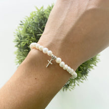 Cargar imagen en el visor de la galería, Mi Pulsera Cruz Perlada