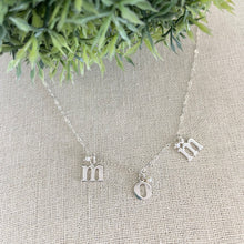 Cargar imagen en el visor de la galería, Mi Collar Mom Perlado