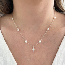Cargar imagen en el visor de la galería, Mi Collar Cruz Perlado