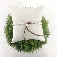 Cargar imagen en el visor de la galería, Mi Pulsera Escapulario Perlado