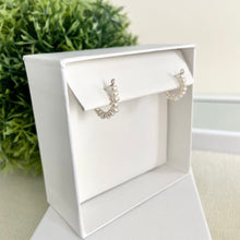 Cargar imagen en el visor de la galería, Mi Arete U Perlado