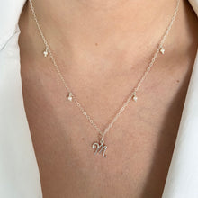 Cargar imagen en el visor de la galería, Mi Collar de Letra Perlado Mini