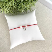 Cargar imagen en el visor de la galería, Mi Pulsera Dije Cruz Estampada Tonos