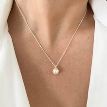 Cargar imagen en el visor de la galería, Mi Collar Perla Redonda