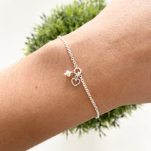 Cargar imagen en el visor de la galería, Mi Pulsera Corazon Silueta