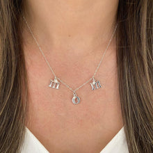 Cargar imagen en el visor de la galería, Mi Collar Mom Perlado