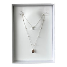 Cargar imagen en el visor de la galería, Mi Collar Corazón Y Cadena Perlada

