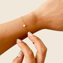 Cargar imagen en el visor de la galería, Pulsera Perla Solitaria GF
