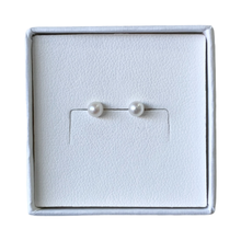 Cargar imagen en el visor de la galería, Mi Arete Perla Stud 3mm
