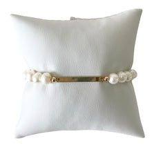 Cargar imagen en el visor de la galería, Mi Pulsera Elastica Perlada Dije Barra
