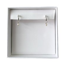 Cargar imagen en el visor de la galería, Mi Arete Ariana Perla Mini
