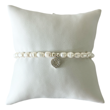 Cargar imagen en el visor de la galería, Mi Pulsera Corazón Pave Perlado
