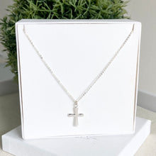 Cargar imagen en el visor de la galería, Mi Collar Cruz Chunky
