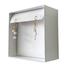 Cargar imagen en el visor de la galería, Mi Arete Triple Perlado Sutil GF
