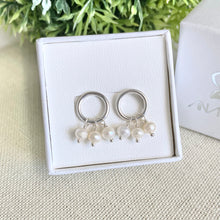 Cargar imagen en el visor de la galería, Mi Arete Sin Fin Triple
