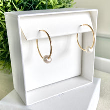 Cargar imagen en el visor de la galería, Mi Argolla Perla Solitaria GF
