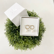 Cargar imagen en el visor de la galería, Mi Arete Sin Fin Perlado GF
